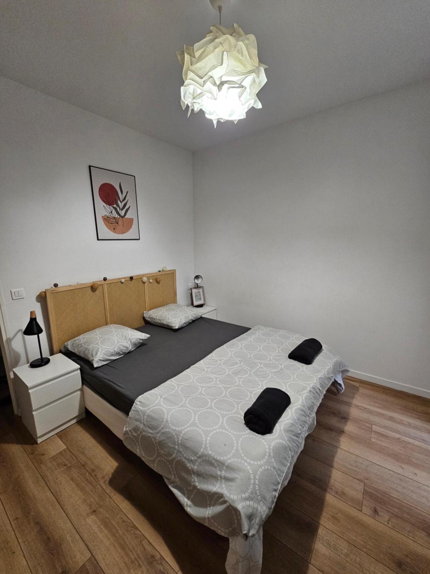 *Appartement Moderne/2 Minutes Du Metro* Saint-Ouen  Εξωτερικό φωτογραφία